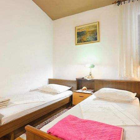 Apartments By The Sea Stanici, Omis - 1028 Tice Номер фото