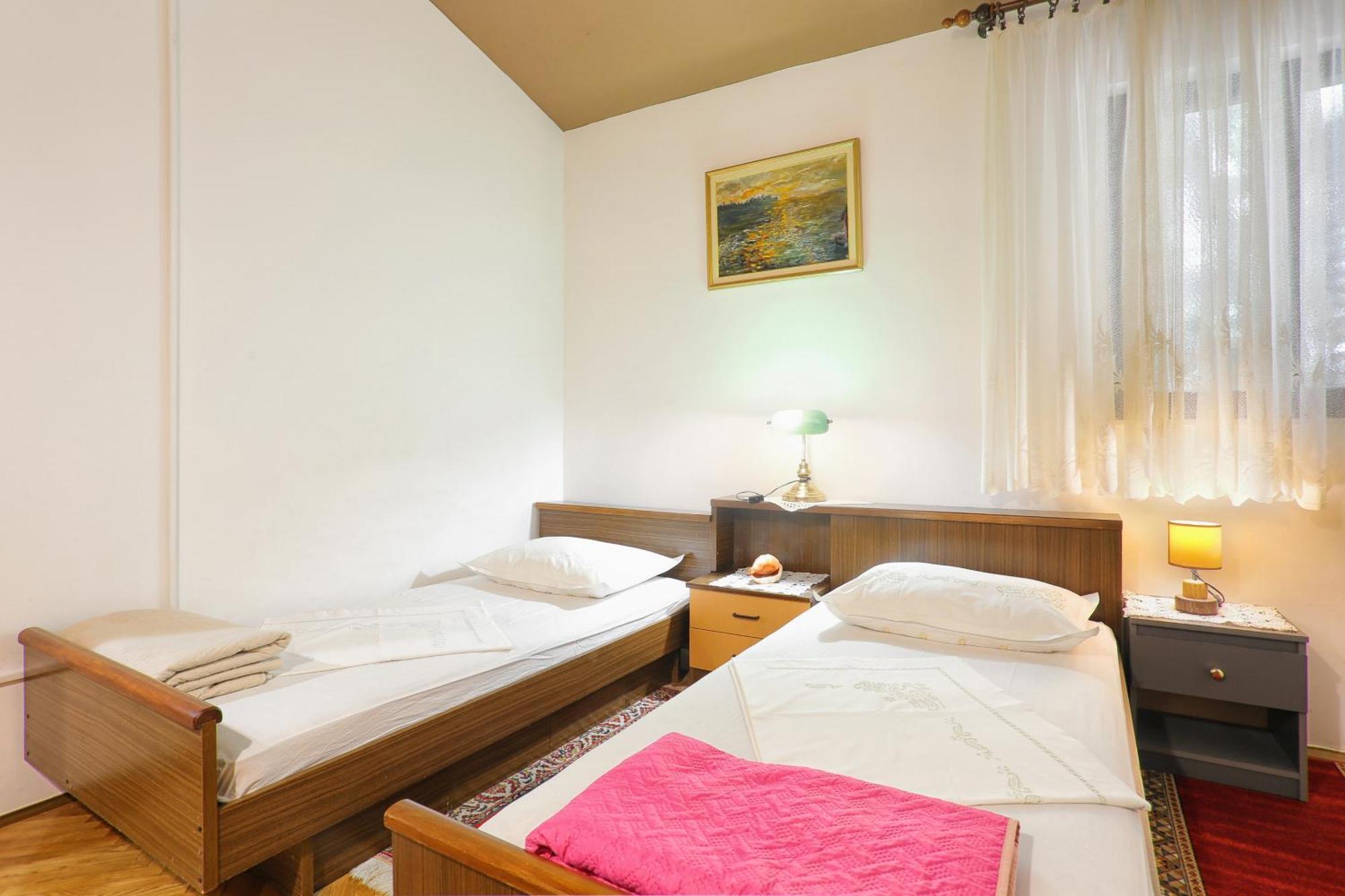 Apartments By The Sea Stanici, Omis - 1028 Tice Номер фото
